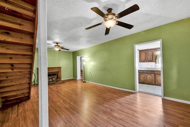 Motivated seller! Offering a $10,000 allowance for renovations - photo 15