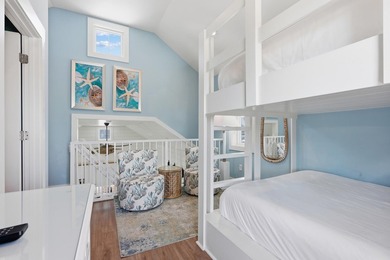 Welcome to ''Surf Bungalow 25,'' your private slice of paradise - photo 19