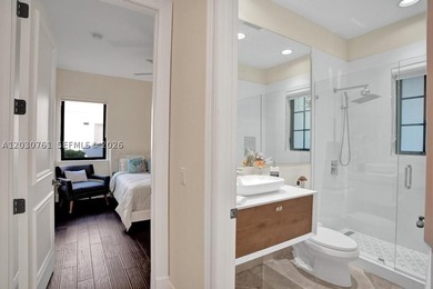 Live where every morning starts with views of the golf course - photo 20