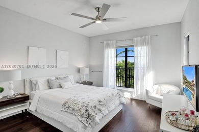 Live where every morning starts with views of the golf course - photo 31