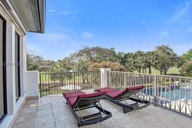 Live where every morning starts with views of the golf course - photo 40