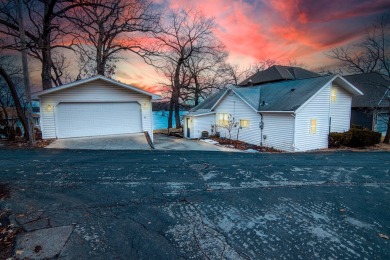 Lake Home For Sale in Cambridge, Wisconsin