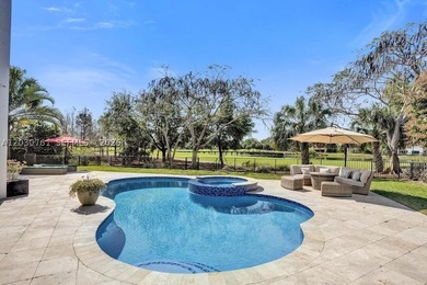 Live where every morning starts with views of the golf course - photo 44