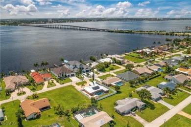 Caloosahatchee River Home For Sale in Cape Coral Florida