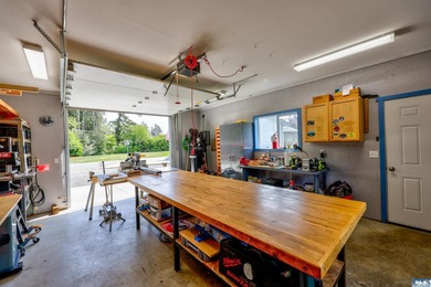 Immaculate and move-in ready, this stunning single-story home - photo 46