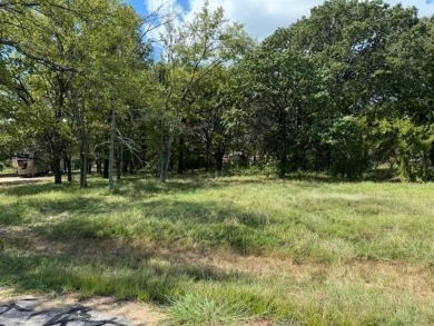 Lake Lot For Sale in Gun Barrel City, Texas