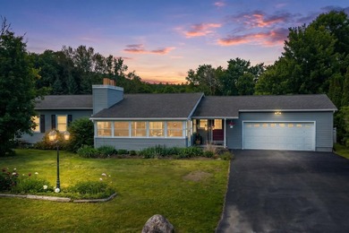 Enjoy the best of Schoon Lake living from this charming property - photo 1