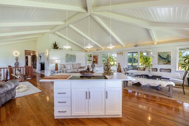 At the end of Ahonui Place, this large, custom-built 3-bedroom - photo 11
