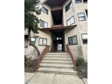 INVESTOR ALERT: Updated 2BR/1BA Condo in Atlantic City! Bright - photo 1