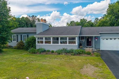 Enjoy the best of Schoon Lake living from this charming property - photo 2