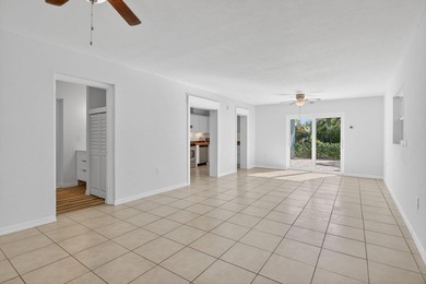 Beautifully renovated 3-bedroom, 2-bath single-family home - photo 19