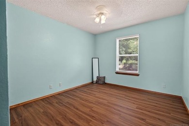 Spacious 4 bedroom homes on 2 + Acres Near Keystone Lake. Enjoy - photo 23