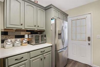 Welcome To This Well-Maintained 2 Bedroom, 2 Bathroom Home In - photo 8