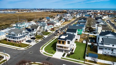 Gorgeous new custom single-family home by outstanding home - photo 6