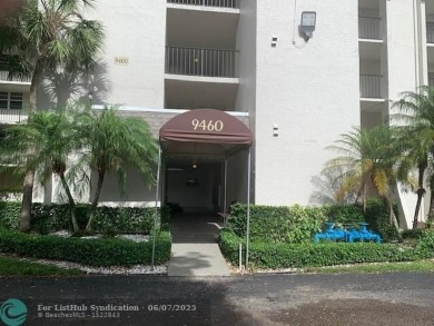 Lake Condo For Sale in Davie, Florida