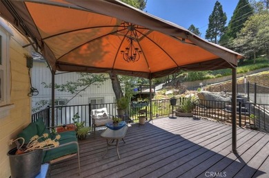 Beautiful Crestline mountain home with serene hillside views and - photo 5