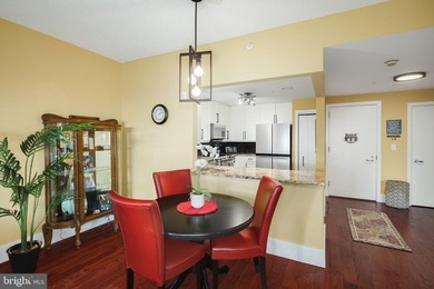 Welcome to elevated waterfront living at Dockside - photo 5