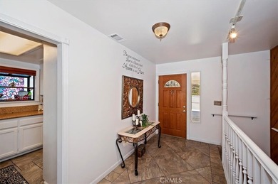 Beautiful Crestline mountain home with serene hillside views and - photo 6