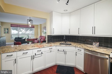 Welcome to elevated waterfront living at Dockside - photo 8