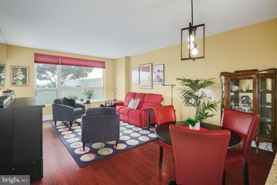 Welcome to elevated waterfront living at Dockside - photo 9