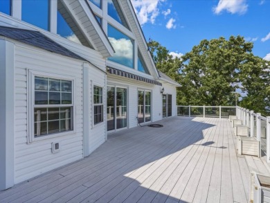 Cherokee Lakefront Home on 3 Acres | Main Channel | Pool and Hot - photo 32