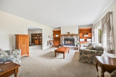 Welcome home! Center Hall Colonial in Heritage Chase with so - photo 8