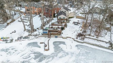 Lake Home For Sale in Waterford, Michigan