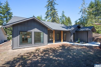 Welcome home to this beautifully designed newly constructed - photo 30