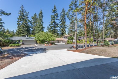 Welcome home to this beautifully designed newly constructed - photo 40