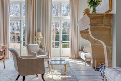 This home is truly magnificent! With its soaring ceilings and - photo 6
