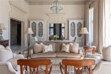 This home is truly magnificent! With its soaring ceilings and - photo 9