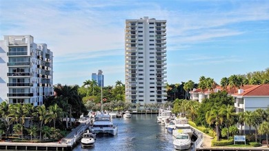Rarely available 3BR/2.5BA corner unit offering direct - photo 2