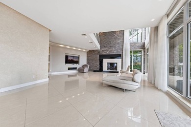 Welcome to 186 Flagg Place, a rare modern masterpiece perched - photo 3