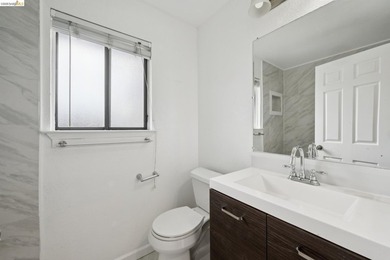 Clean and inviting townhome located in the desirable Westpark - photo 11
