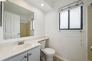 Clean and inviting townhome located in the desirable Westpark - photo 13