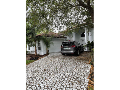 (private lake, pond, creek) Home For Sale in Coral  Springs Florida