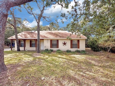 Lake Home For Sale in Athens, Texas