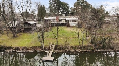 (private lake, pond, creek) Home For Sale in Shelbyville Kentucky