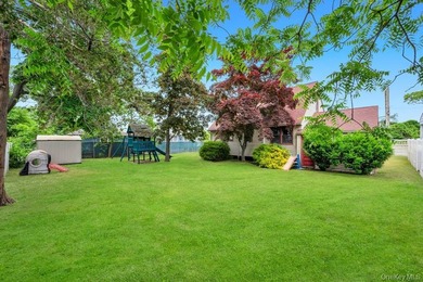 Welcome to this charming Cape Cod home located in the heart of - photo 4