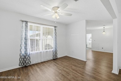 Welcome to this custom built and well loved brick pool home on a - photo 11