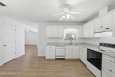Welcome to this custom built and well loved brick pool home on a - photo 17