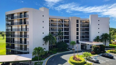 Finest location in Palm Beach, ultra- private, golf course and - photo 1