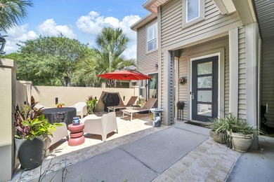 Welcome to 65 Courtyard Circle, where coastal living meets - photo 4