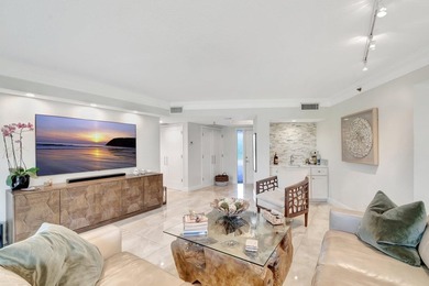 Finest location in Palm Beach, ultra- private, golf course and - photo 6