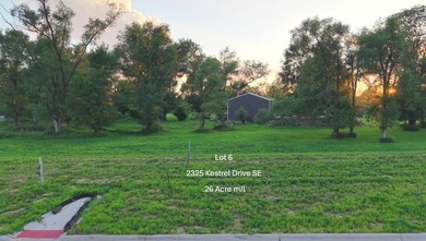 Cedar River - Linn County Lot For Sale in Cedar Rapids Iowa