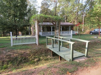 Toledo Bend Lake Home For Sale in Milam Texas