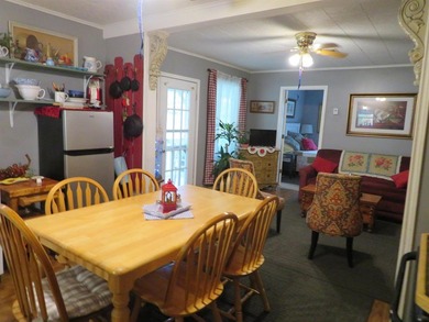 Clean and neat as a pin with Great curb appeal. This 2B/2B Home - photo 3