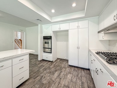 Welcome to 4117 Ellenita Avenue, a beautifully maintained - photo 13
