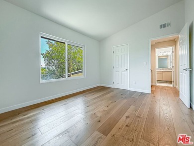 Welcome to 4117 Ellenita Avenue, a beautifully maintained - photo 21