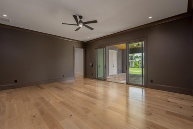 Beautifully crafted, new construction in process, lake-oriented - photo 21